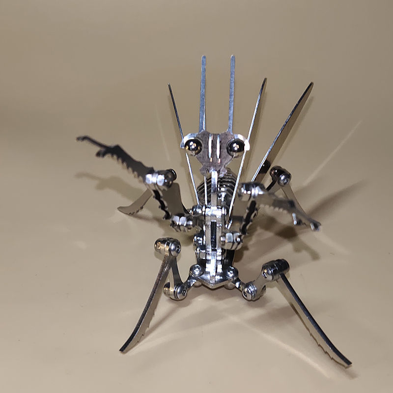 钢螳螂金属玩具之王钢螳螂金属玩具之王拼装模型成品不锈钢静态工艺