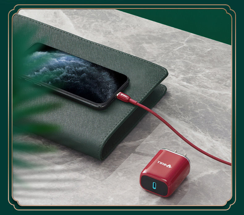 《公牛数据线苹果充电线安卓华为手机一拖三ipad快充平板冲电竞 3a