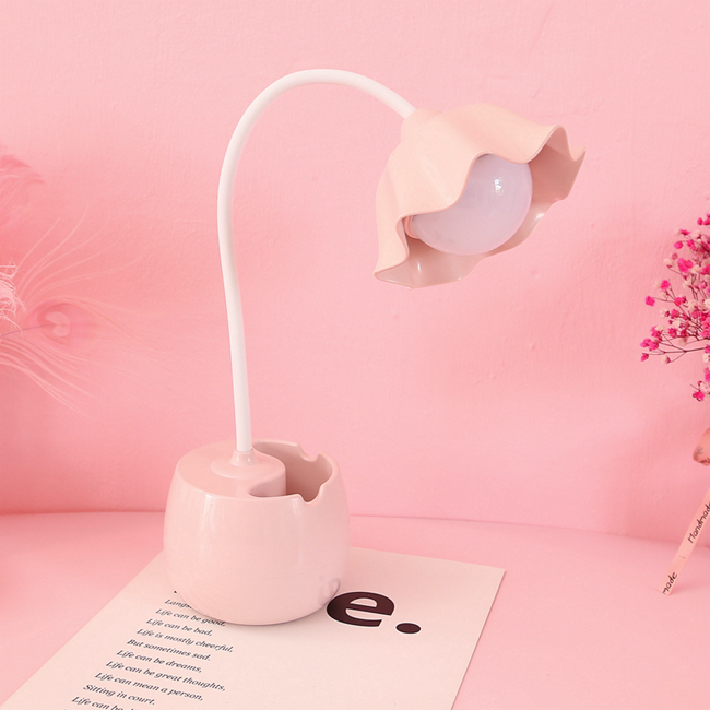 可爱卧室学生led台灯粉色少女心护眼ins书桌学生简约床头灯卧室