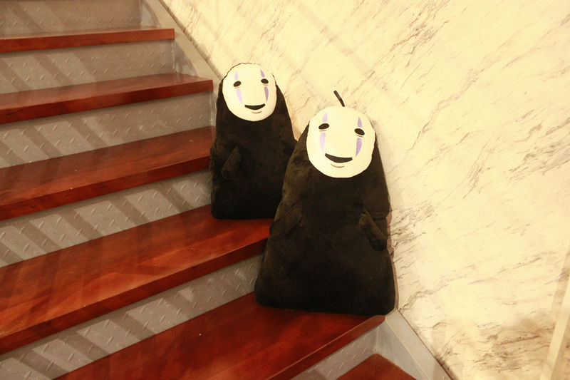 无脸男千与千寻小千无面男动漫毛绒玩具公仔玩偶抱枕女生生日礼物