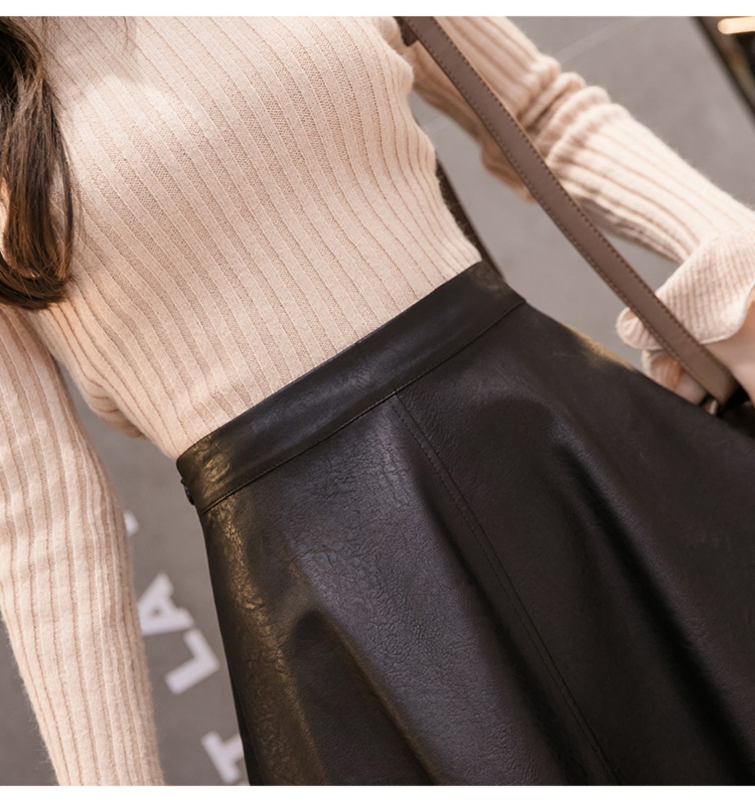 小皮裙半身裙女中长款大摆裙高腰2020秋新款黑色伞裙大码胖mm显瘦