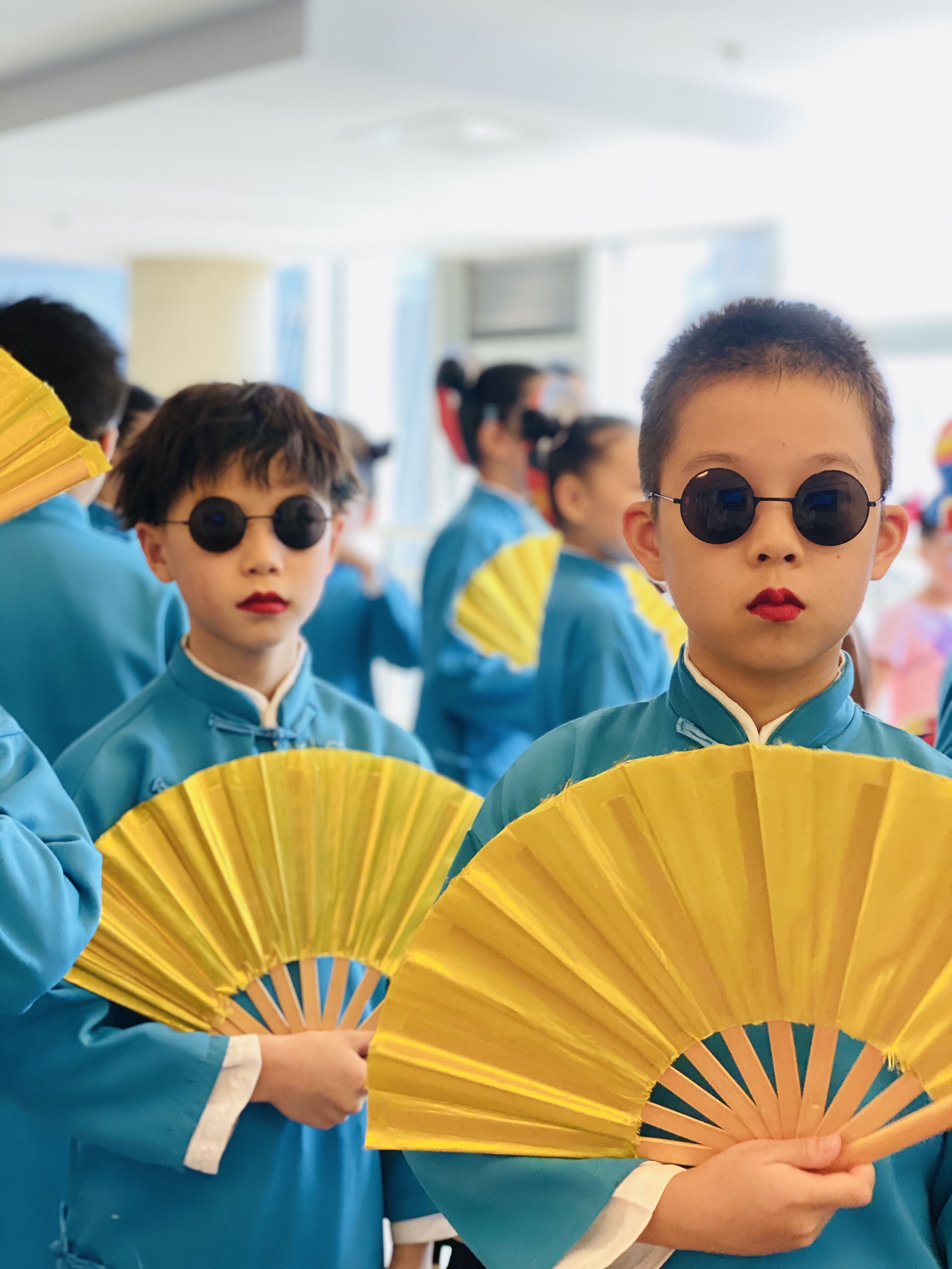御蓝锦儿童太极功夫扇子说书人响扇竹骨武术扇古典舞表演扇8寸金色