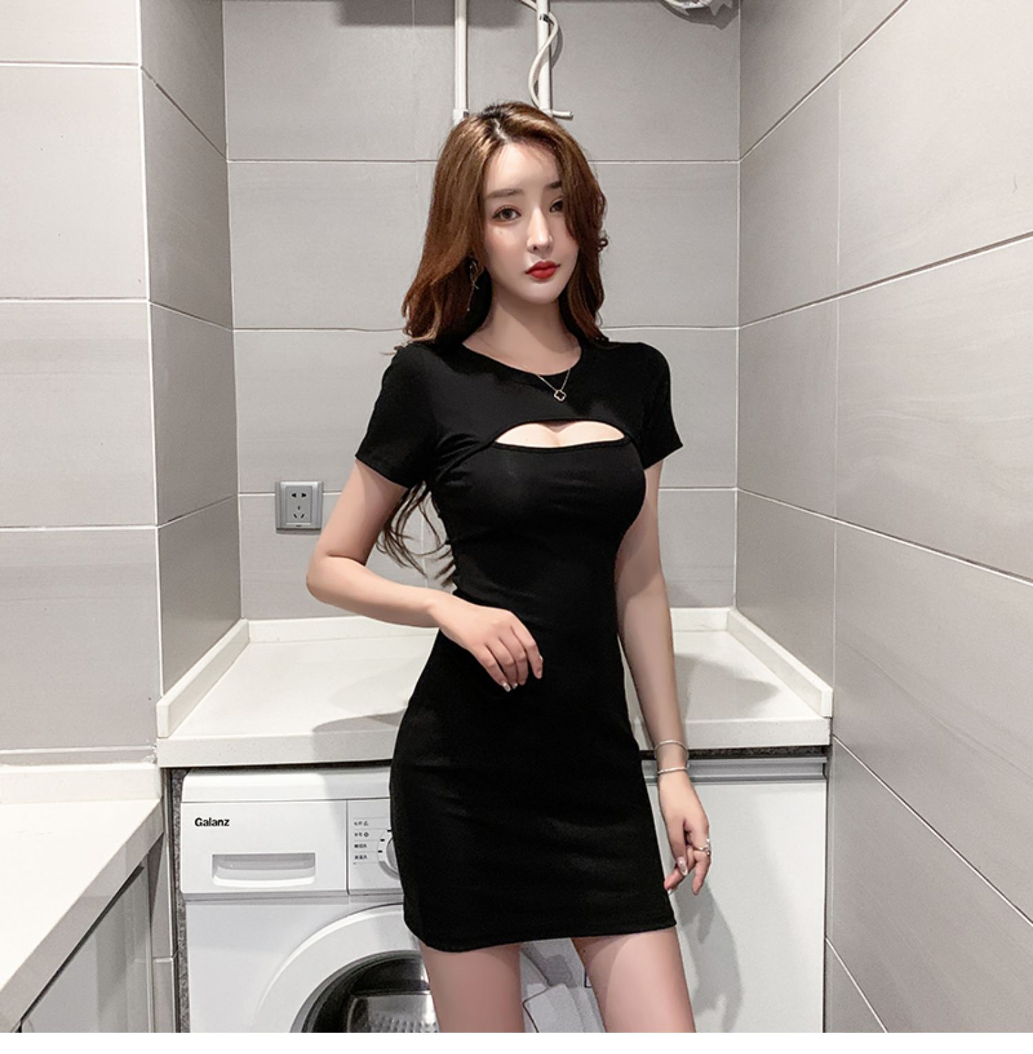 枫述性感小心机连衣裙女夏季夜店镂空露胸设计感修身显瘦紧身包臀短裙