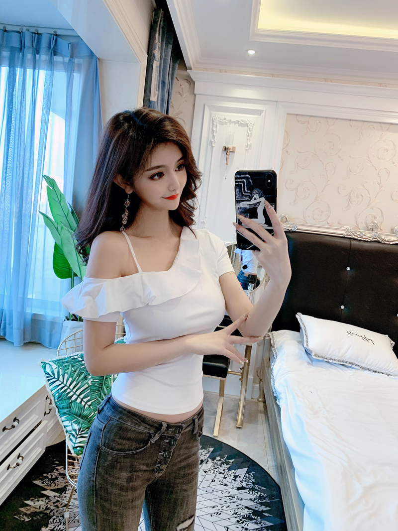 锐倪性感斜肩上衣女夏季荷叶边短袖紧身显瘦短款心机设计感露单肩t恤