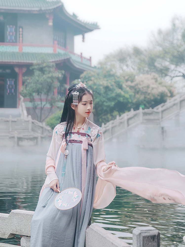 恩阁户 原创汉服女樱花超仙飘逸中国风改良齐胸襦裙玄姬玉兔古装学生