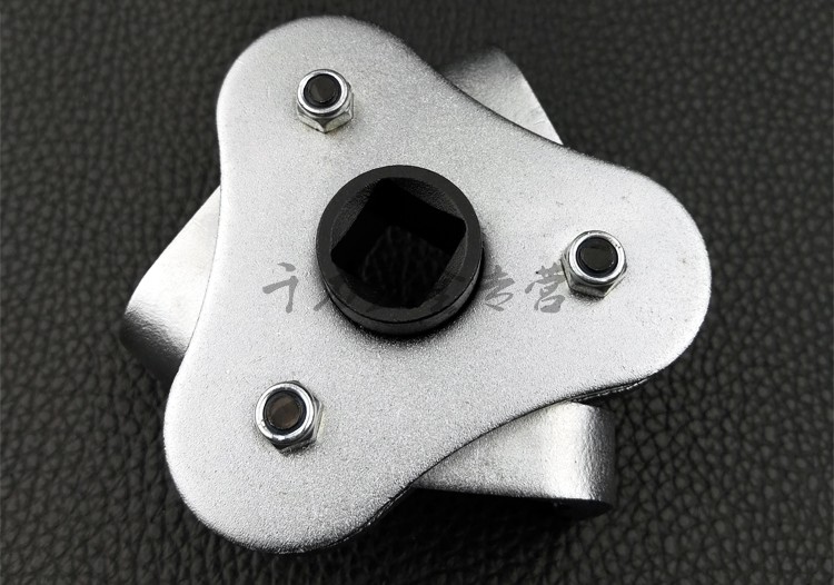 定做机油格滤清器扳手可调节机油滤芯拆装三爪机滤扳手汽保换机油工具