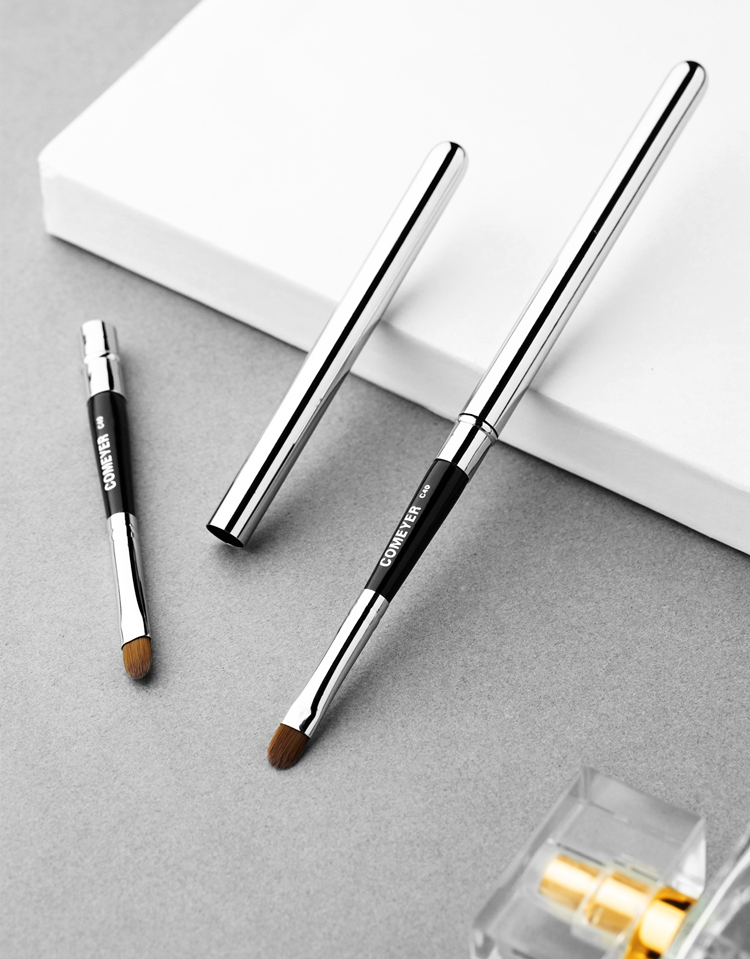 便携款唇刷口红刷小号遮瑕刷扁平化妆刷带盖子 三维工匠