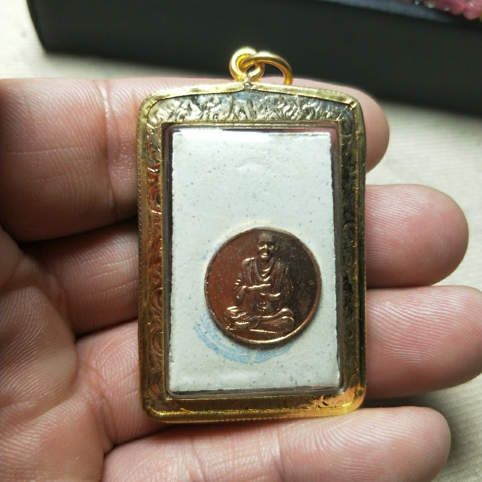 龙婆坤纪念品崇迪佛牌全套10