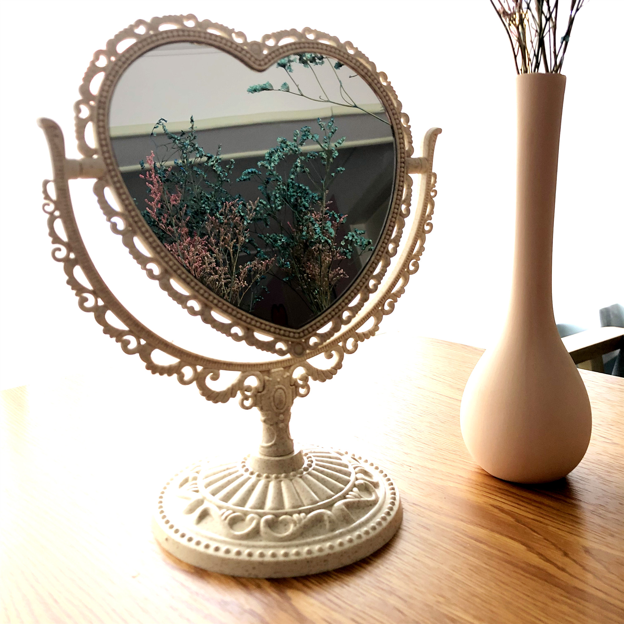 欧式爱心简约双面化妆镜宿舍寝室房间美妆镜浮台式梳妆镜摆台镜你那么