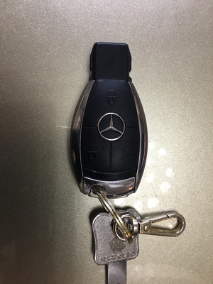 适配varta瓦尔塔cr2025奔驰车钥匙3v纽扣电池1粒另送1粒a83w