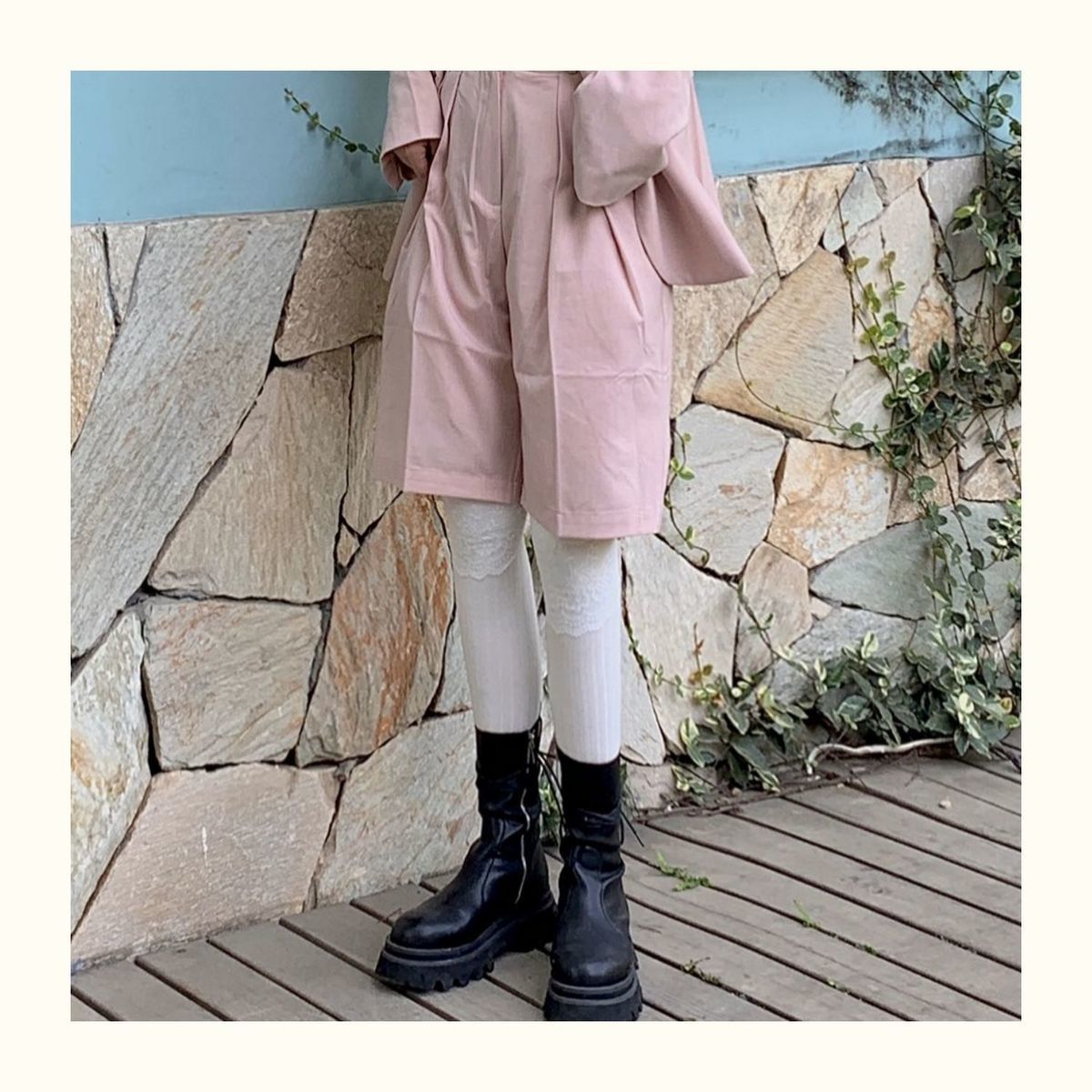 配靴子蕾丝花边白色袜子女中筒袜ins日系过膝袜韩版长筒叠穿百搭白色