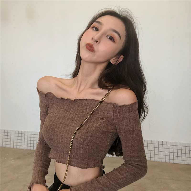 孜牧一字肩漏肩锁骨上衣短款高腰露脐长袖t恤女超火早秋天衣服女新款