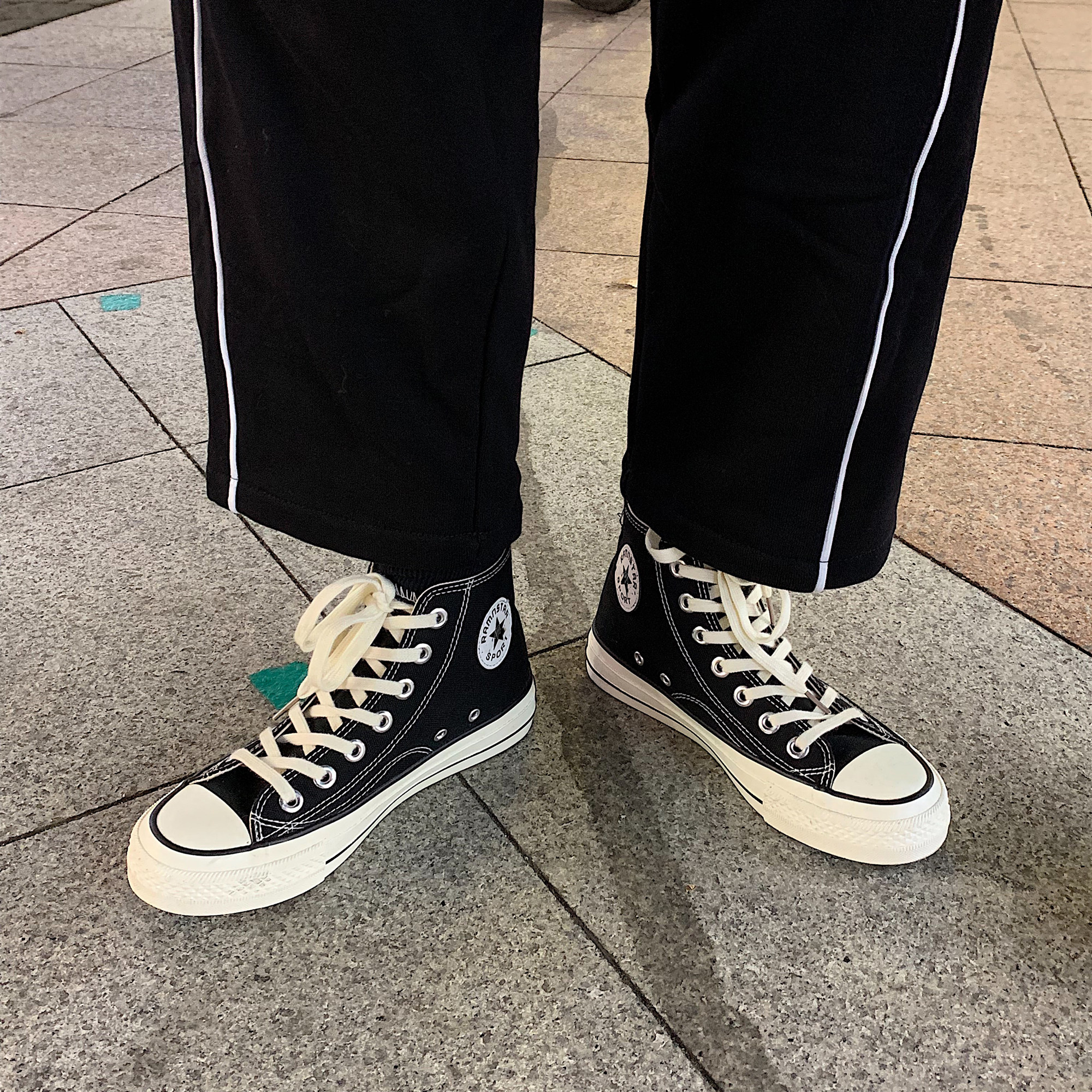 《许刘芒 韩国街拍万年经典款百搭复古1970s复刻黑色高帮帆布鞋女