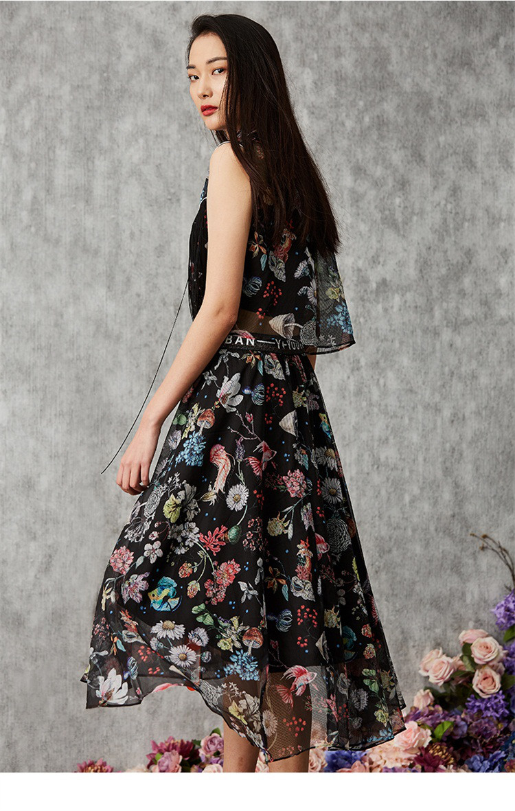 马克华菲女装春夏新款花卉印花拼接收腰无袖连衣裙