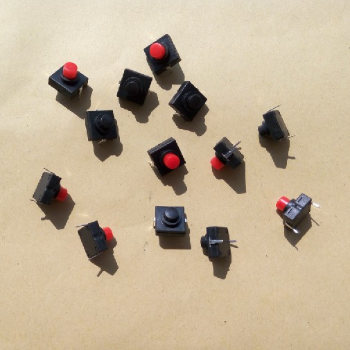 定做 充电式强光手电筒开关配件 强光手电筒中部开关按钮配件中部战术