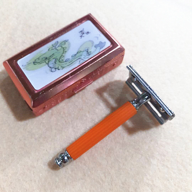 新品推荐牌老式铝盒保安刀架双面刮胡刀架买刀架送1盒刀片