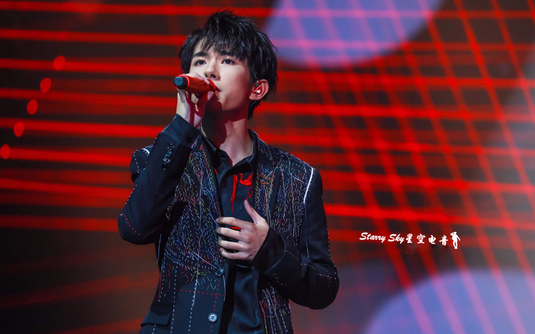 王俊凯tfboys舞台入耳挂耳式明星网红同款耳返手机耳机有线带麦