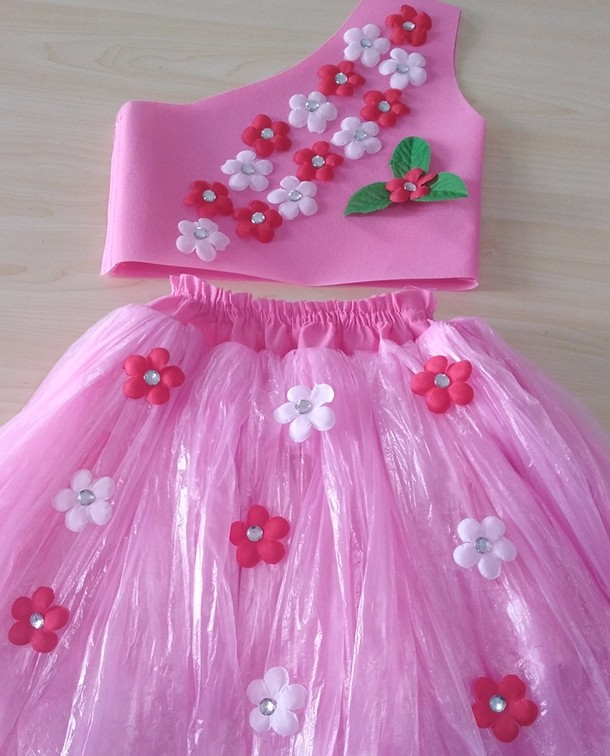 儿童环保演出服装无纺布塑料袋手工制作时装走秀亲子装公主裙