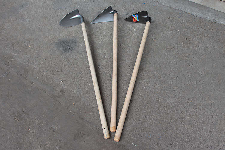 敬平(jing ping)农具 jing ping三角锄头钢锻打三角耙矿山工地耙 石头