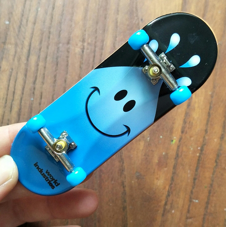 10青少年儿童迷你指尖手指滑板塑料板面锌合金分体支架轮子可转