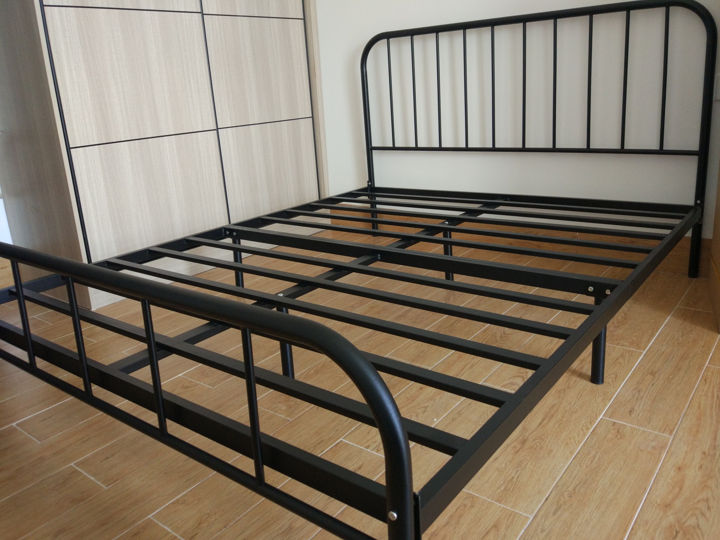 森美人铁艺床双人床1.5米公主加厚简约现代单人铁架公寓出租房床