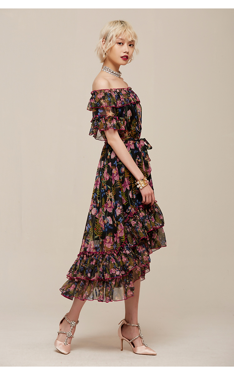 马克华菲女装2020夏一字肩荷叶边印花度假风连衣裙