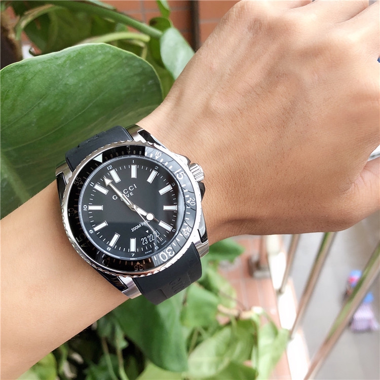 美国guccidive古奇水鬼腕表ya136204男士潜水夜光石英手表