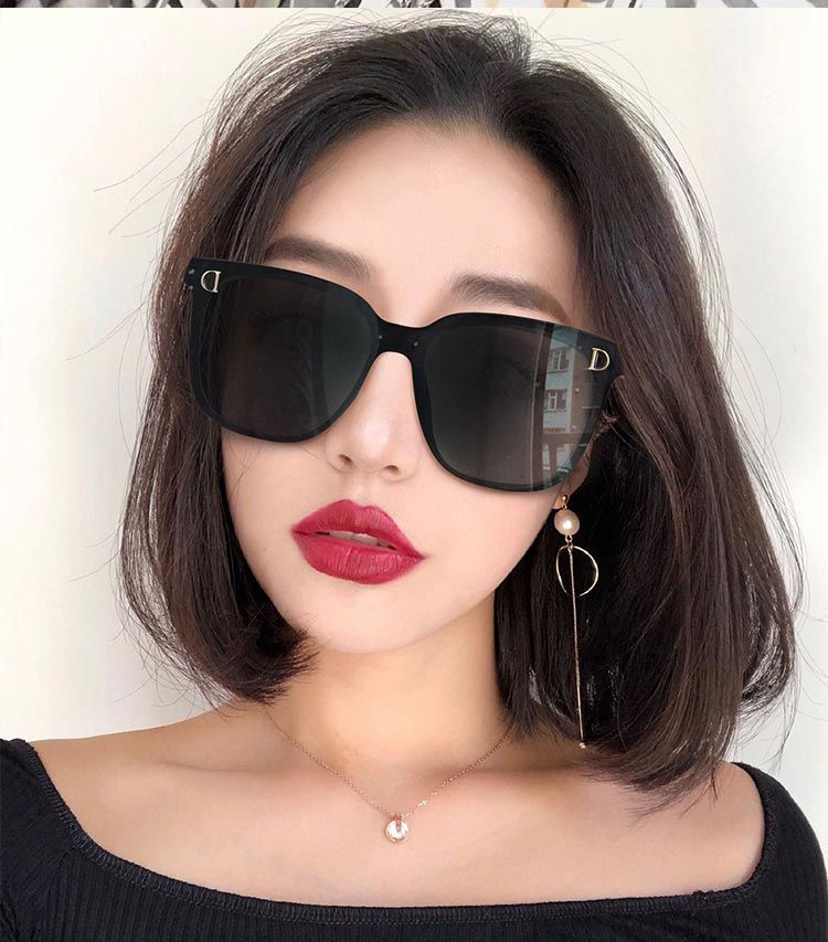 百搭墨镜男太阳镜黑色显瘦紫外线开车网红潮流女防晒防气质偏光