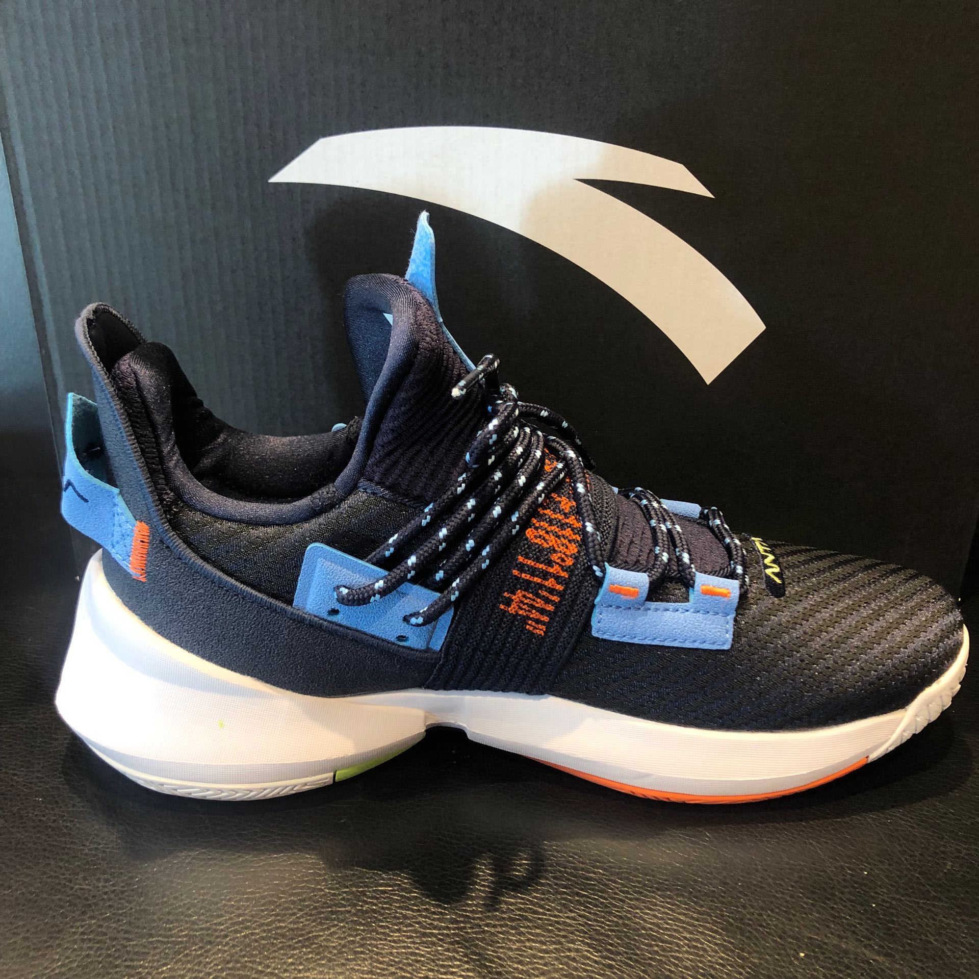 安踏球鞋男款2020春季新款要疯5代低帮外场球战靴鞋112011606