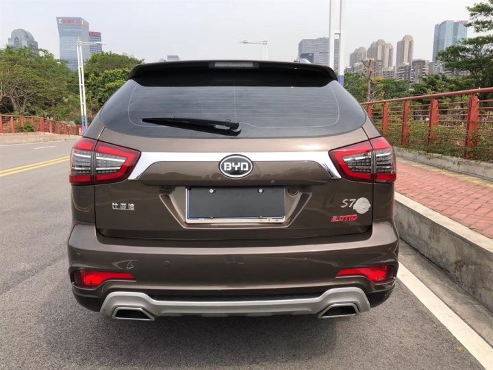 比亚迪s72017款20t自动豪华型定金销售