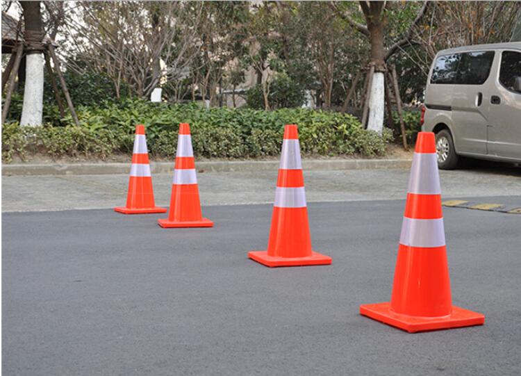 pvc路锥70cm反光锥桶橡胶路锥雪糕筒警示锥路障锥圆锥交通安全锥 敬平