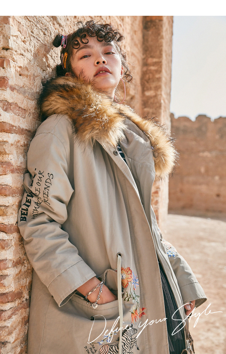 裂帛中长款羽绒服女2020冬季新款工装卡通刺绣大毛领加厚宽松外套