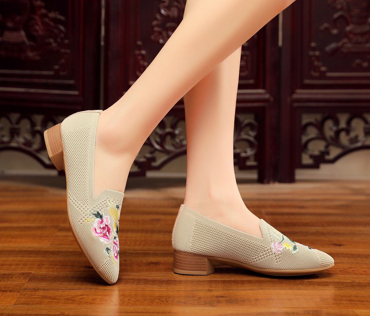 老北京布鞋女绣花鞋复古单鞋女平底文艺古风绣花鞋刺绣古风鞋子