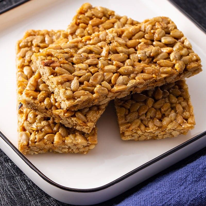 瓜子酥瓜子仁酥糖果瓜子仁酥片葵花籽仁小包装零食整箱