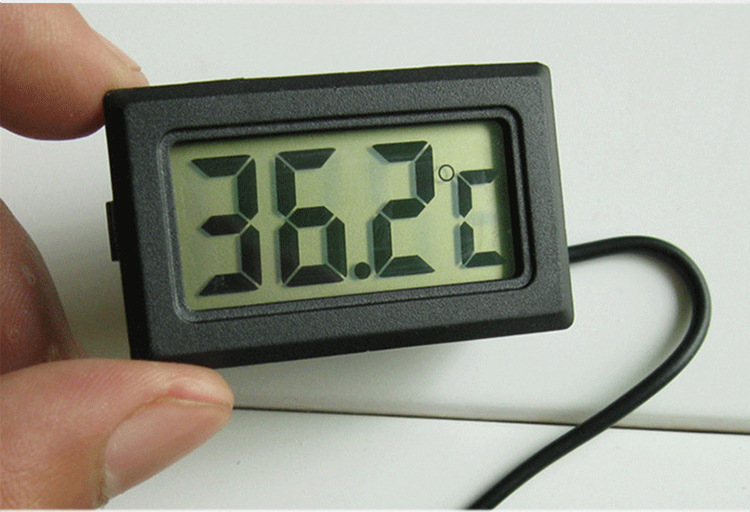 定做电子温度显示器数字显示冰箱测温仪表电池款温度探头养殖鱼缸白色