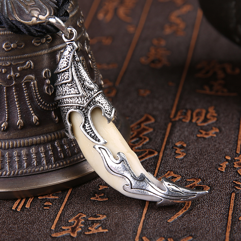 美芙仁纯银狼牙形吊坠包银牙尖套藏银真黑狗牙男女复古项链挂件