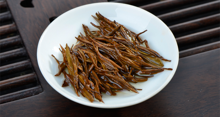 峨眉雪芽 功夫红茶60g 浓香型正山小种高山红茶叶