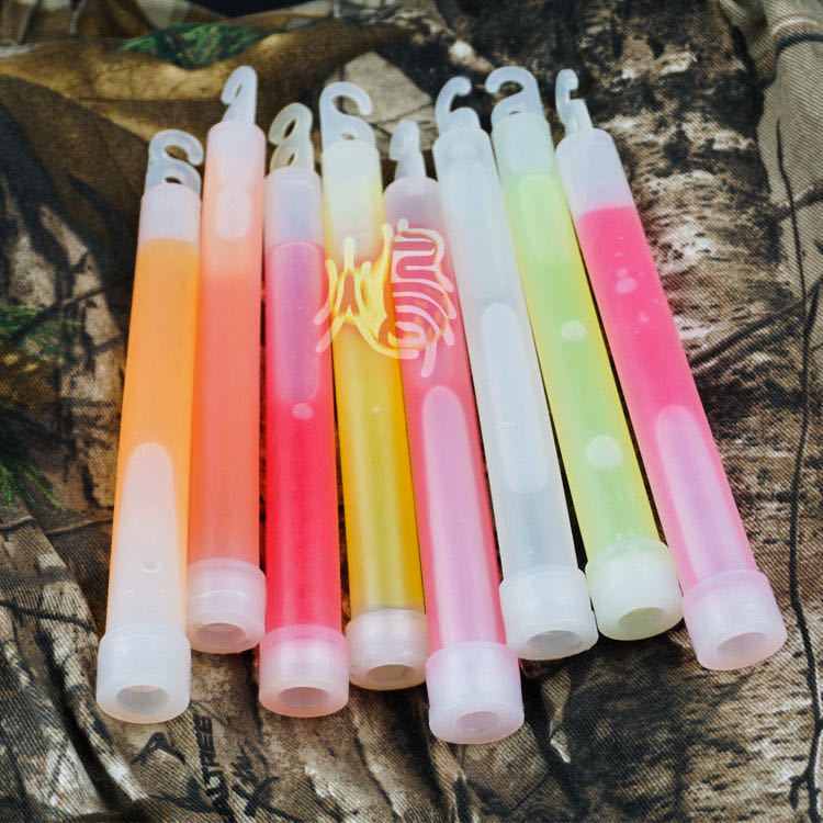 白色荧光棒户外夜光生存6寸大号特种兵信号棒探险露营超亮演唱会手棒