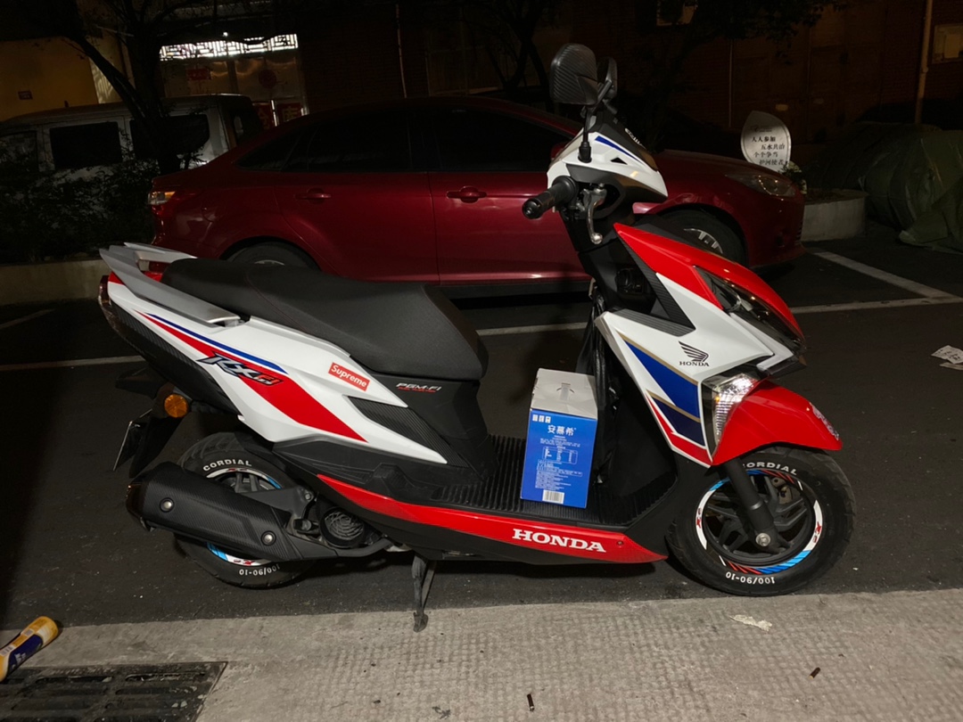 舒适主义裂行125rx125轮毂贴摩托车踏板改装贴花车贴拉花轮圈反光贴rx