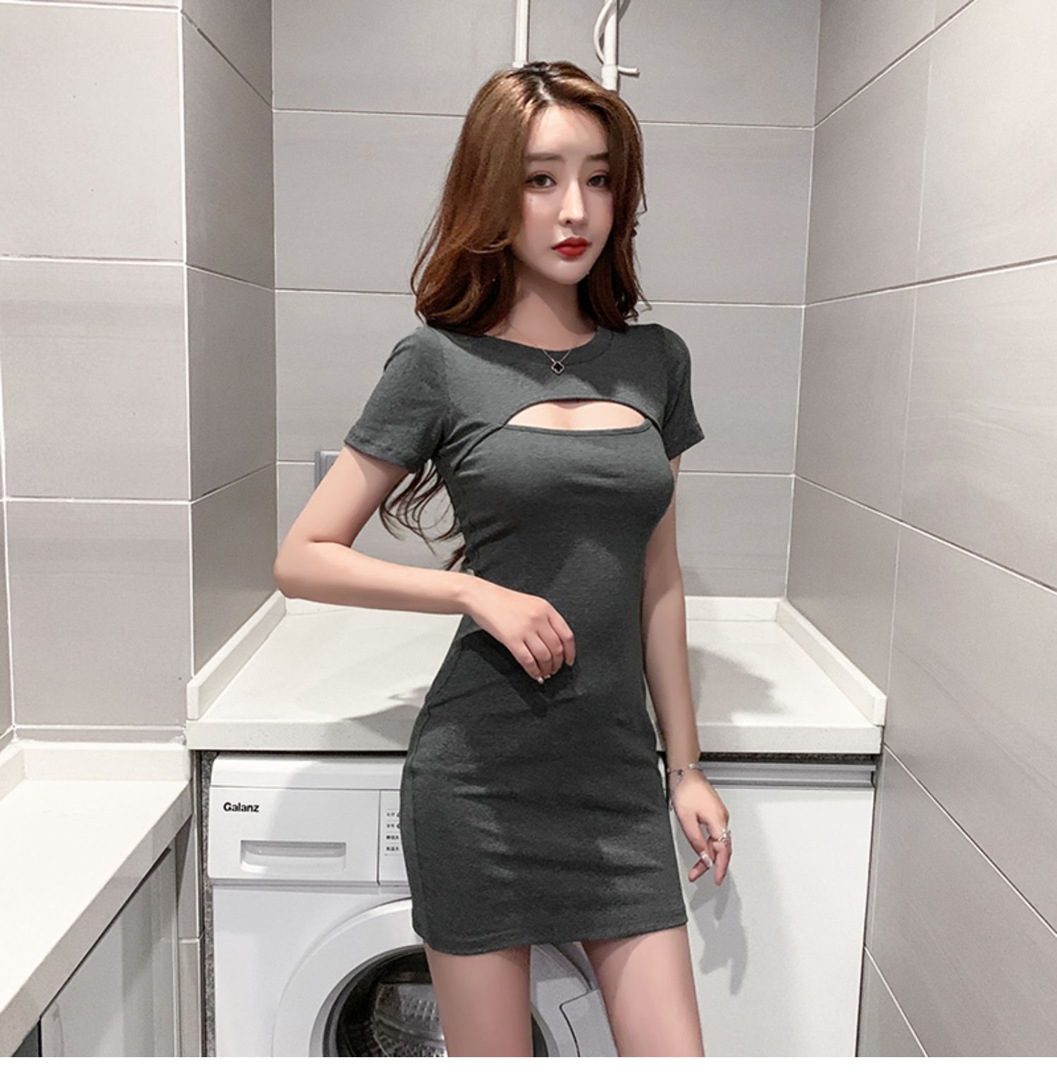 枫述性感小心机连衣裙女夏季夜店镂空露胸设计感修身显瘦紧身包臀短裙