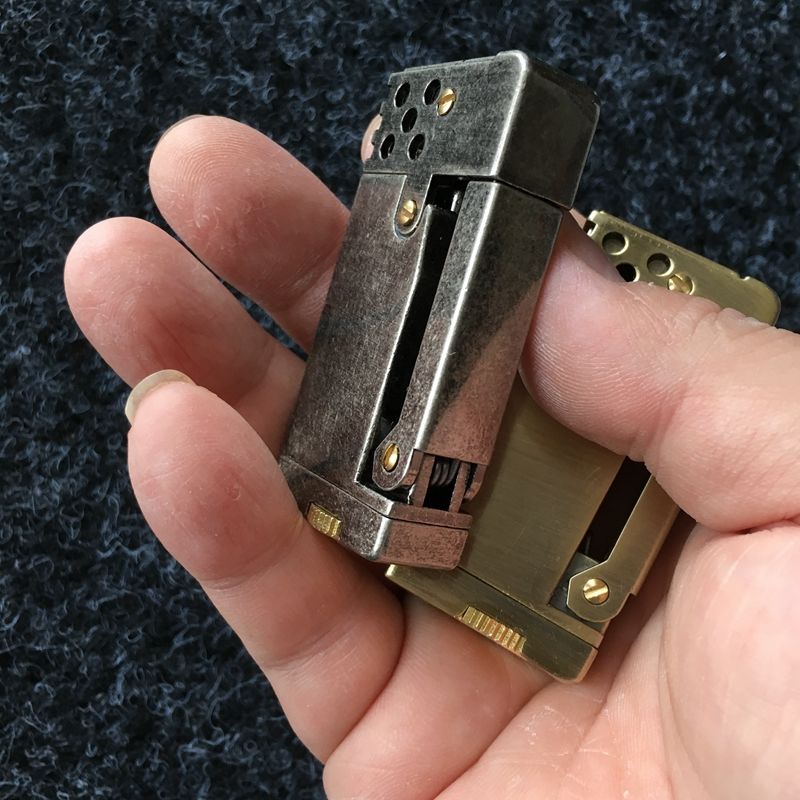 做旧银色老式复古煤油打火机经典怀旧打火机侧压式煤油打火机送火石线