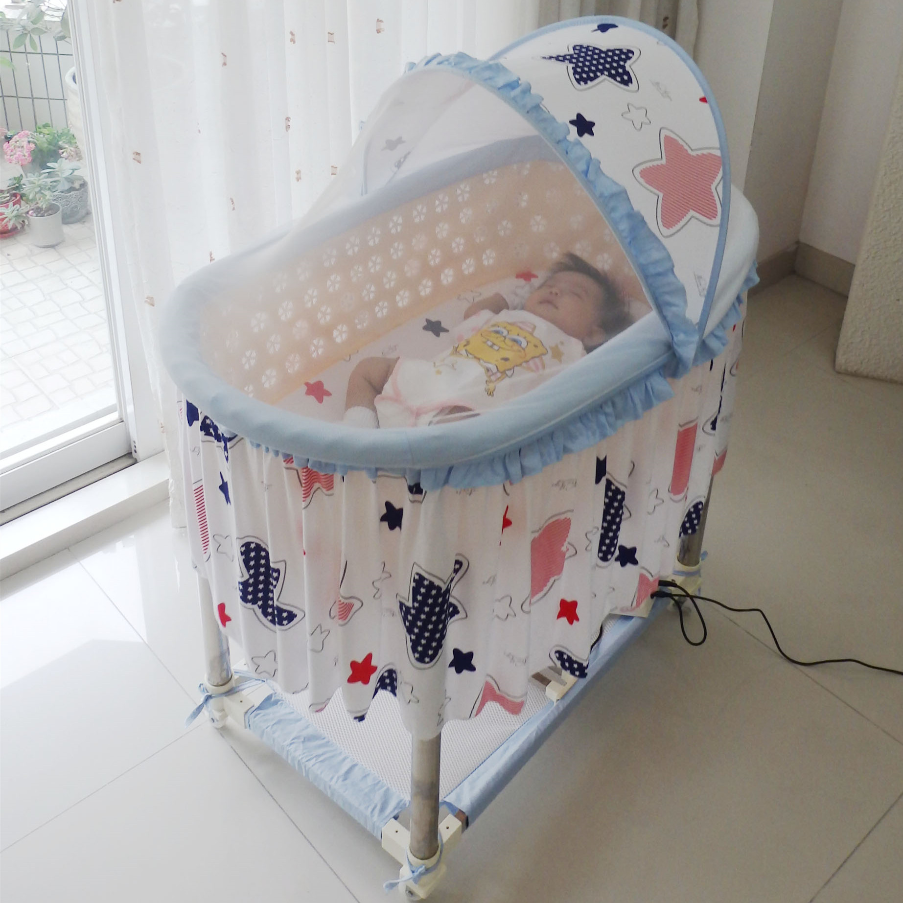 宝宝哄睡神器智能遥控摇摇床婴儿电动摇篮床上下摇自动安抚婴儿床智扣