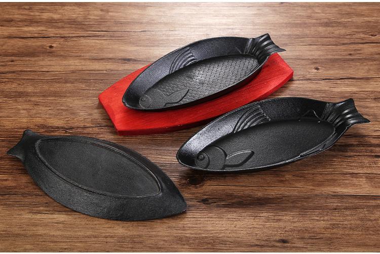 烧盘家用鲫鱼铁板烤鱼盘烧烤鱼盘铸铁烤鱼盘子铁板鱼形盘》无著【摘要