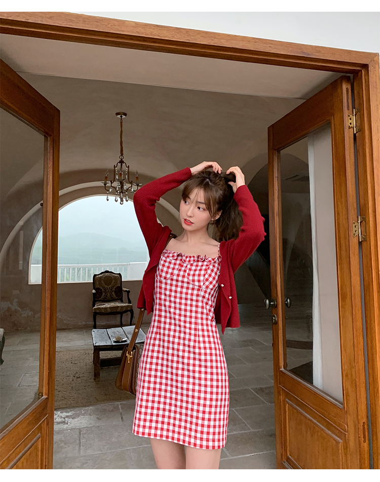 法式复古红色格子吊带裙内搭花边设计少女格纹吊带连衣裙 云无心(yun