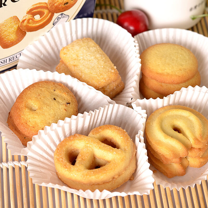 皇冠丹麦曲奇饼干72g克盒进口皇家蔓越莓小包装散装整箱