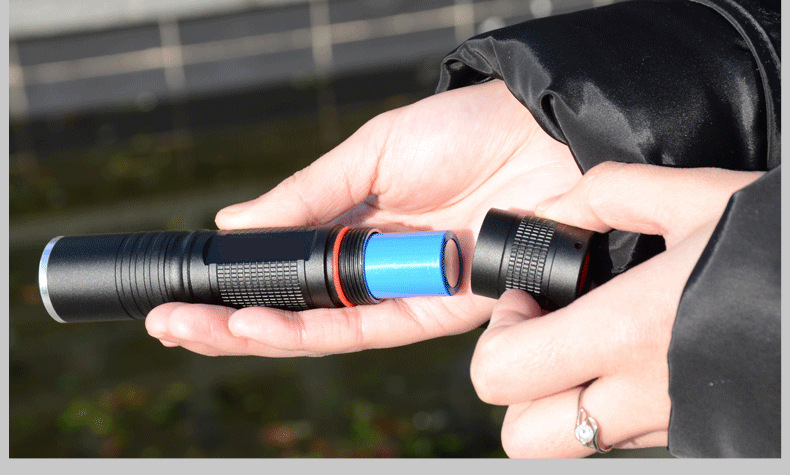 黑色 迷你手电筒 led铝合金户外照明变焦充电强光手电筒礼品定制