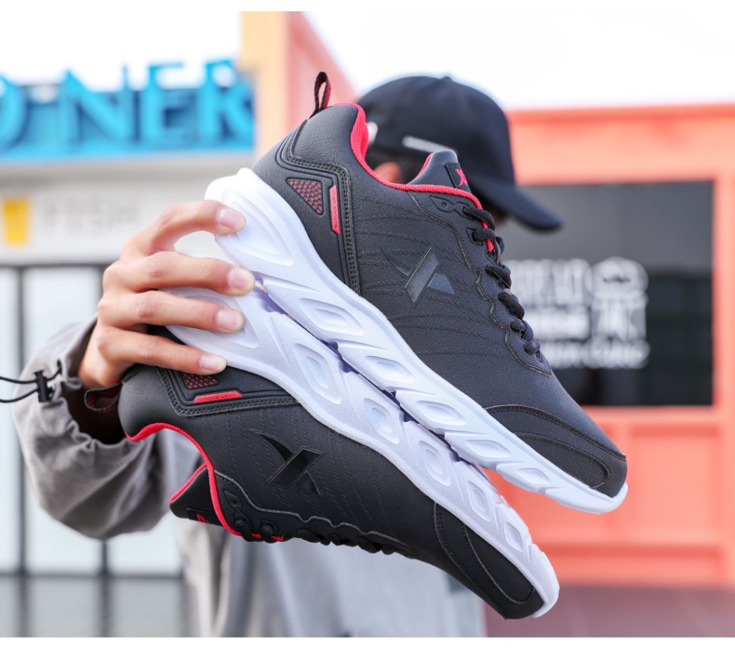 特步(xtep) 类别:跑步鞋 适用人群:男士 适用季节:四季 适用地面:地板