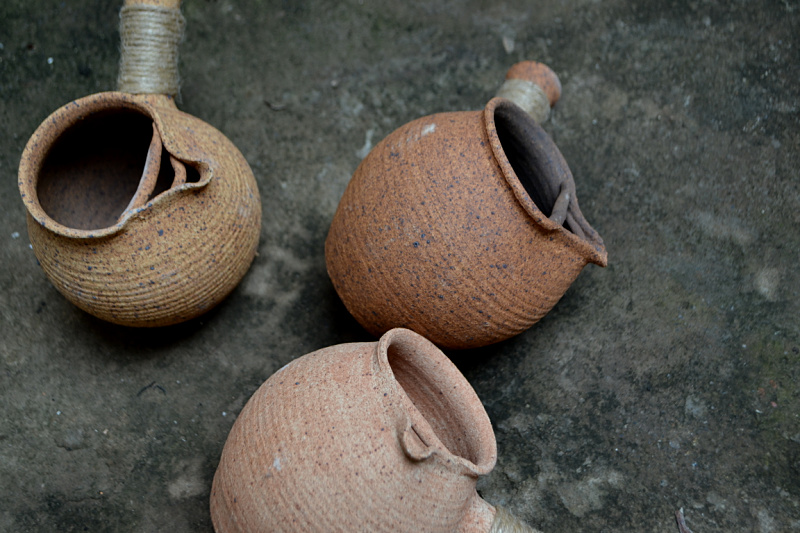 云南原生陶火山泥质感柴烧全手工耐火泥侧把烤茶罐公道新出窑烤茶罐米