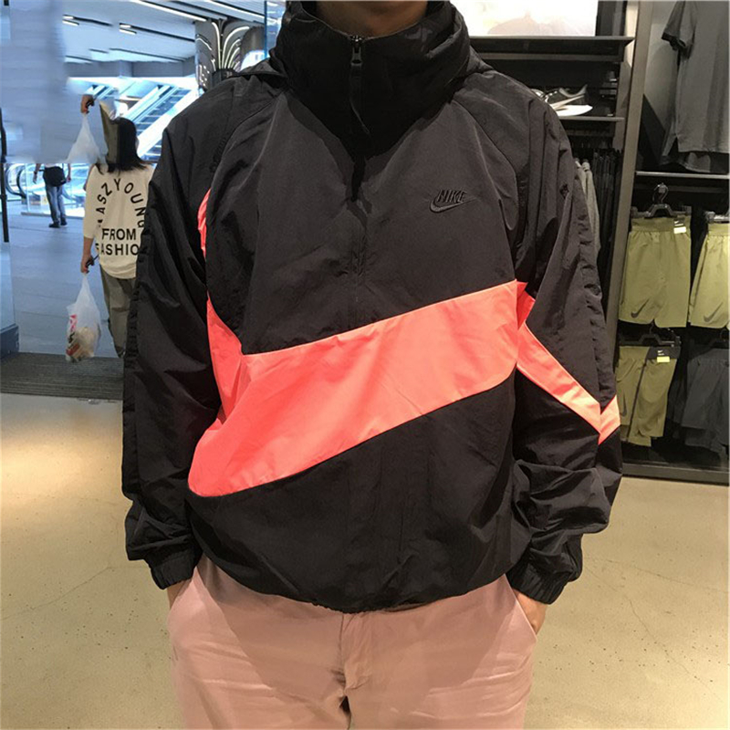 nike耐克2018新款bigswoosh黑白大钩半拉链连帽防风夹克外套