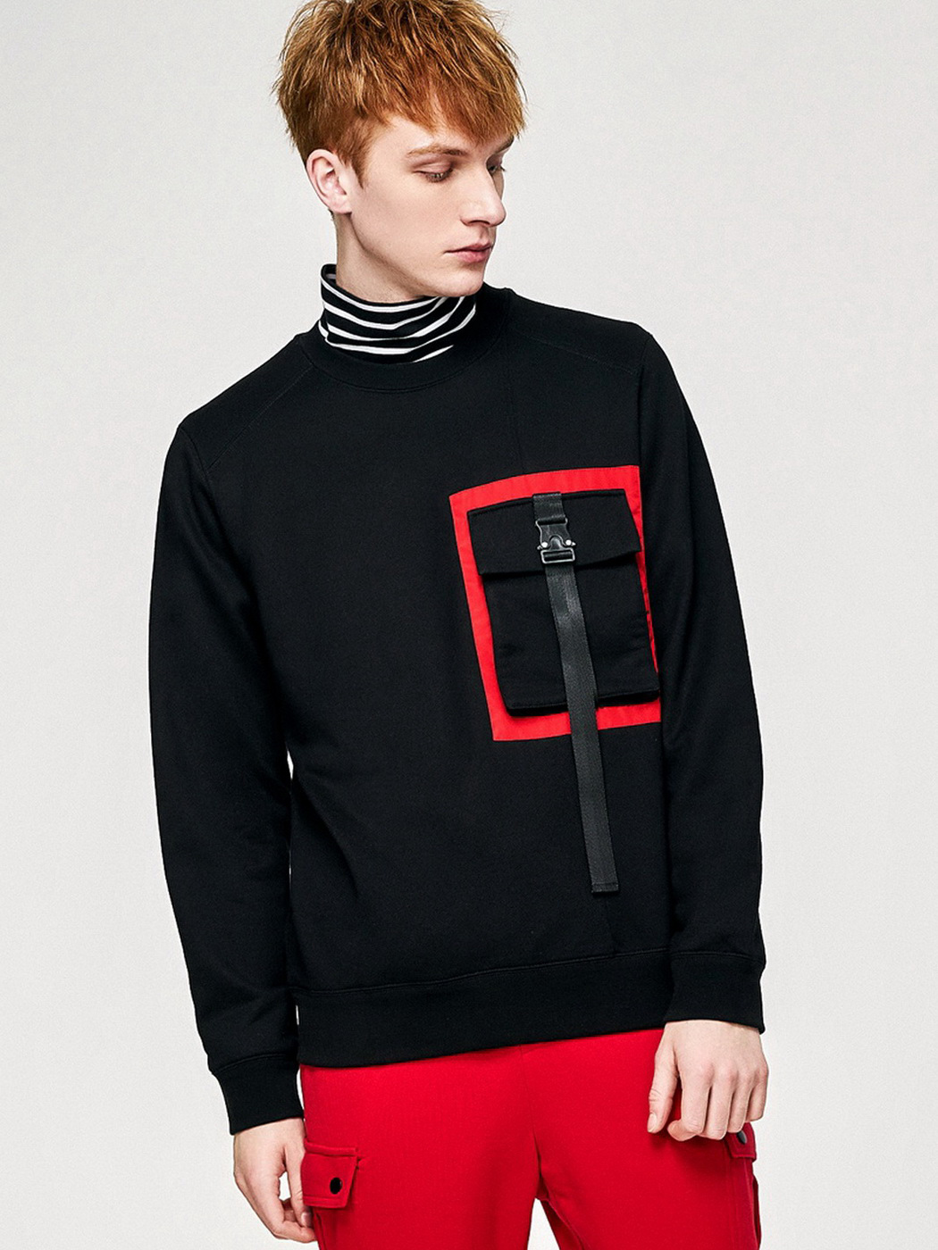 trendiano口袋拼接套头卫衣男士卫衣